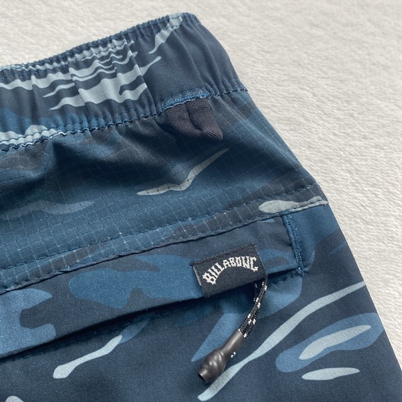 Billabong Athletic Division Camouflage Surftrek Elastic Shorts (Dark Turquoise) - Picture 10 of 14